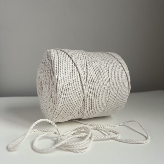 Dabīgi balta, 5 kg, 870 m, 4mm, LT